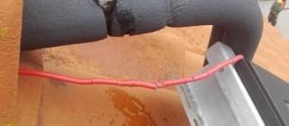 Poškození solárního čidla kunou