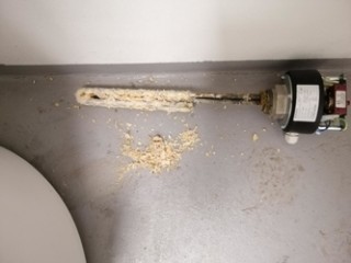 Vodní kámen způsobí nefunkčnost topné patrony