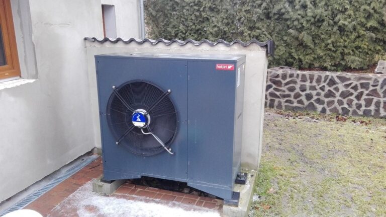 Solární systém nebo tepelné čerpadlo? Pro a proti